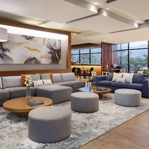 Hotel Fairfield By Marriott Embajada Bogotá